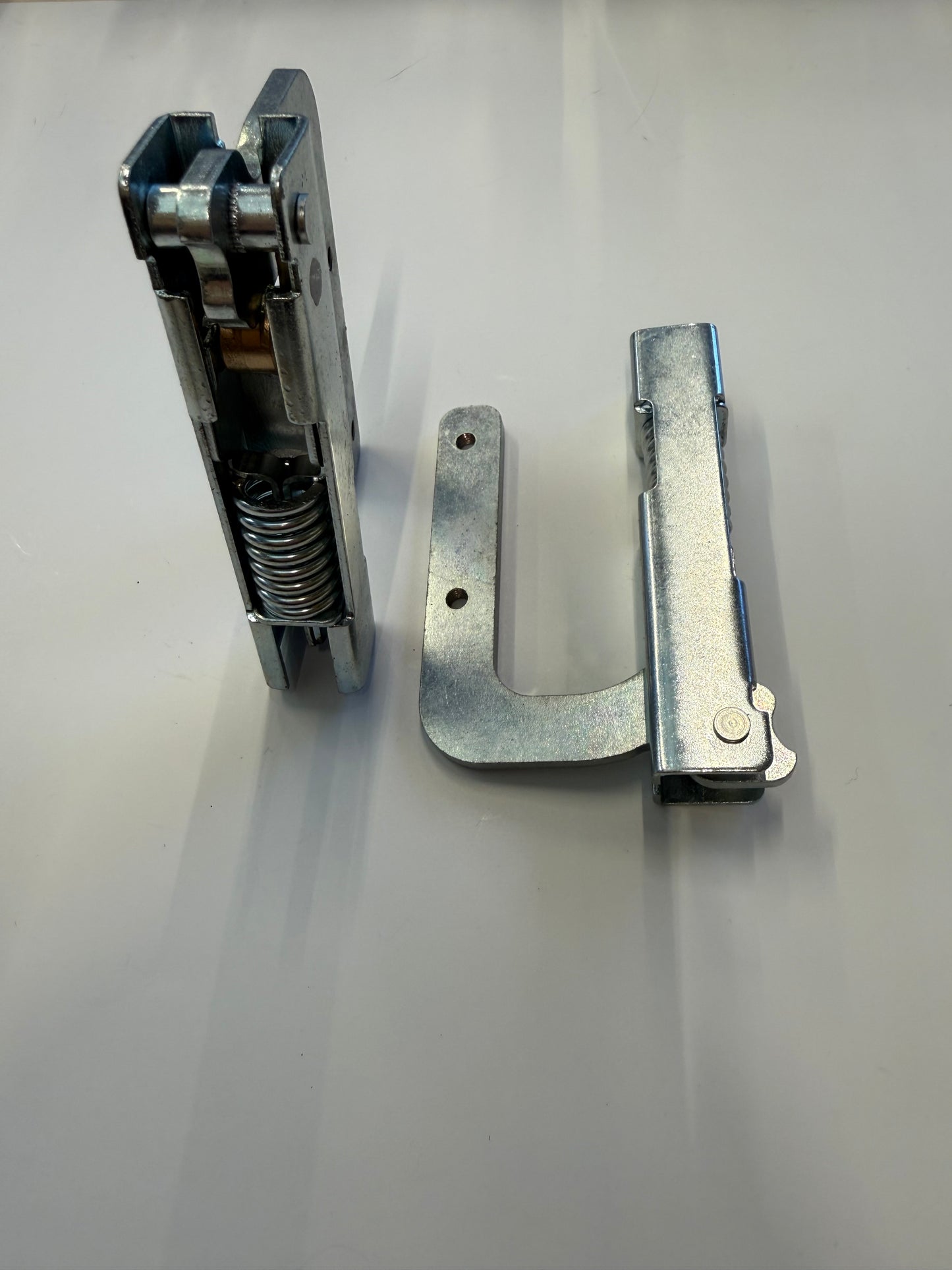 CHARNIERE PORTE DE FOUR