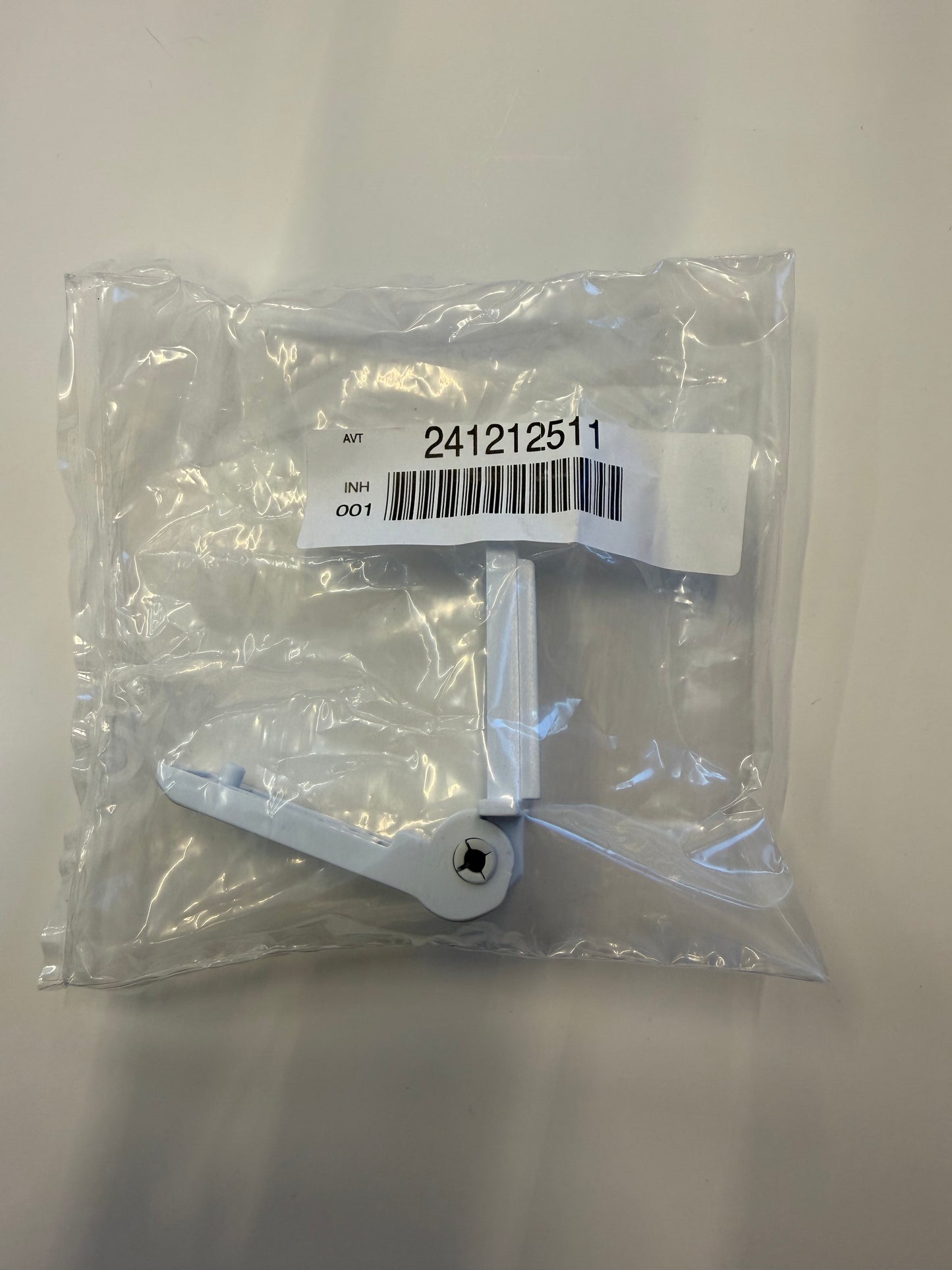 CHARNIERE REFRIGERATEUR / CONGELATEUR DOMETIC