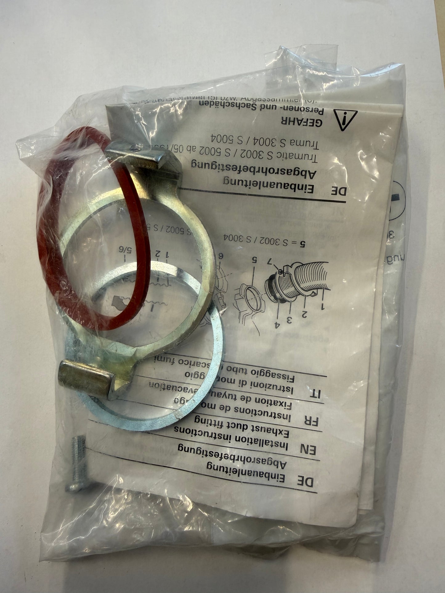 Fixation de tuyau d’évacuation AE 3