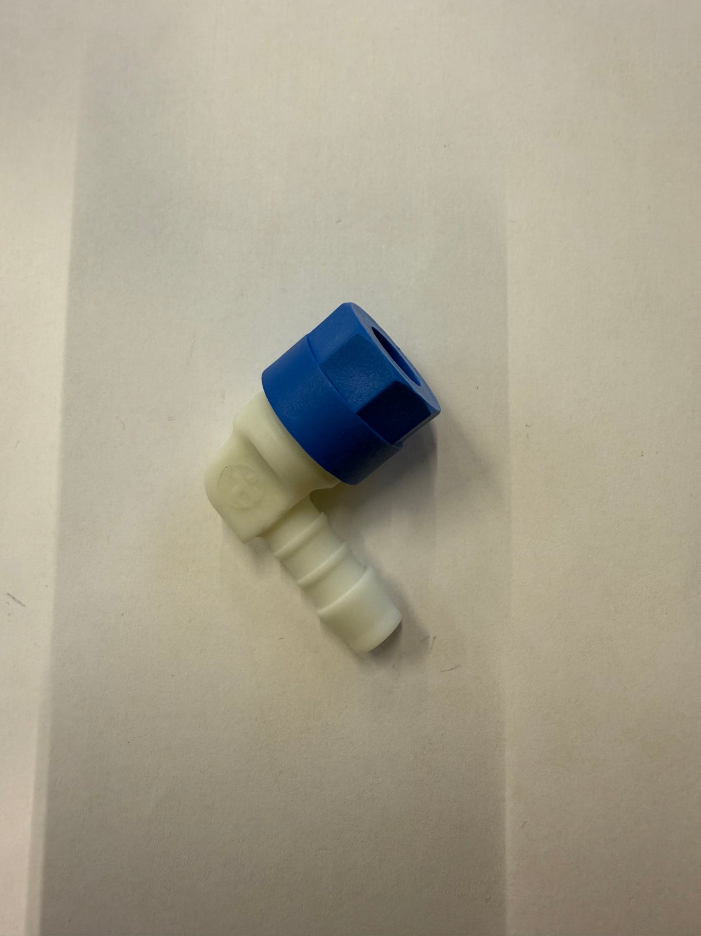 Raccord coudé M 20 / TB 10